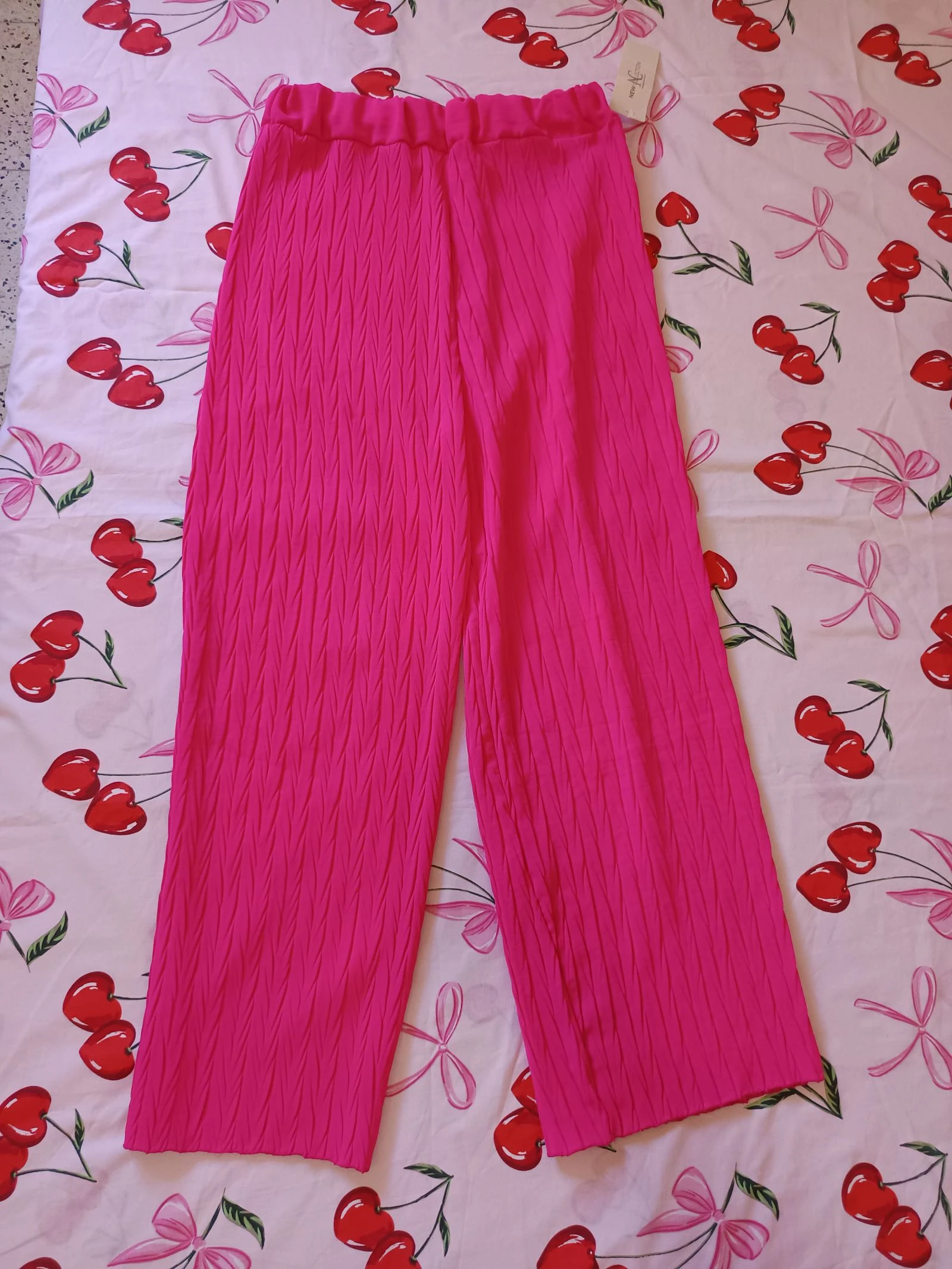 🌸 Pantalón Plisado Fucsia Wide Leg NUEVO con Etiqueta | Talla única (38-42)